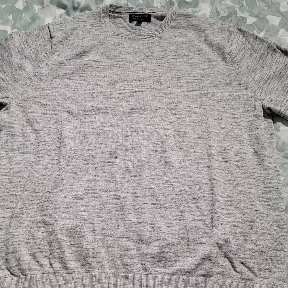 $5 Banana Republic Luxe Heathered Gray Sweatshirt